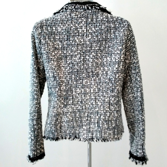A Solid Woven Blazer Jacket